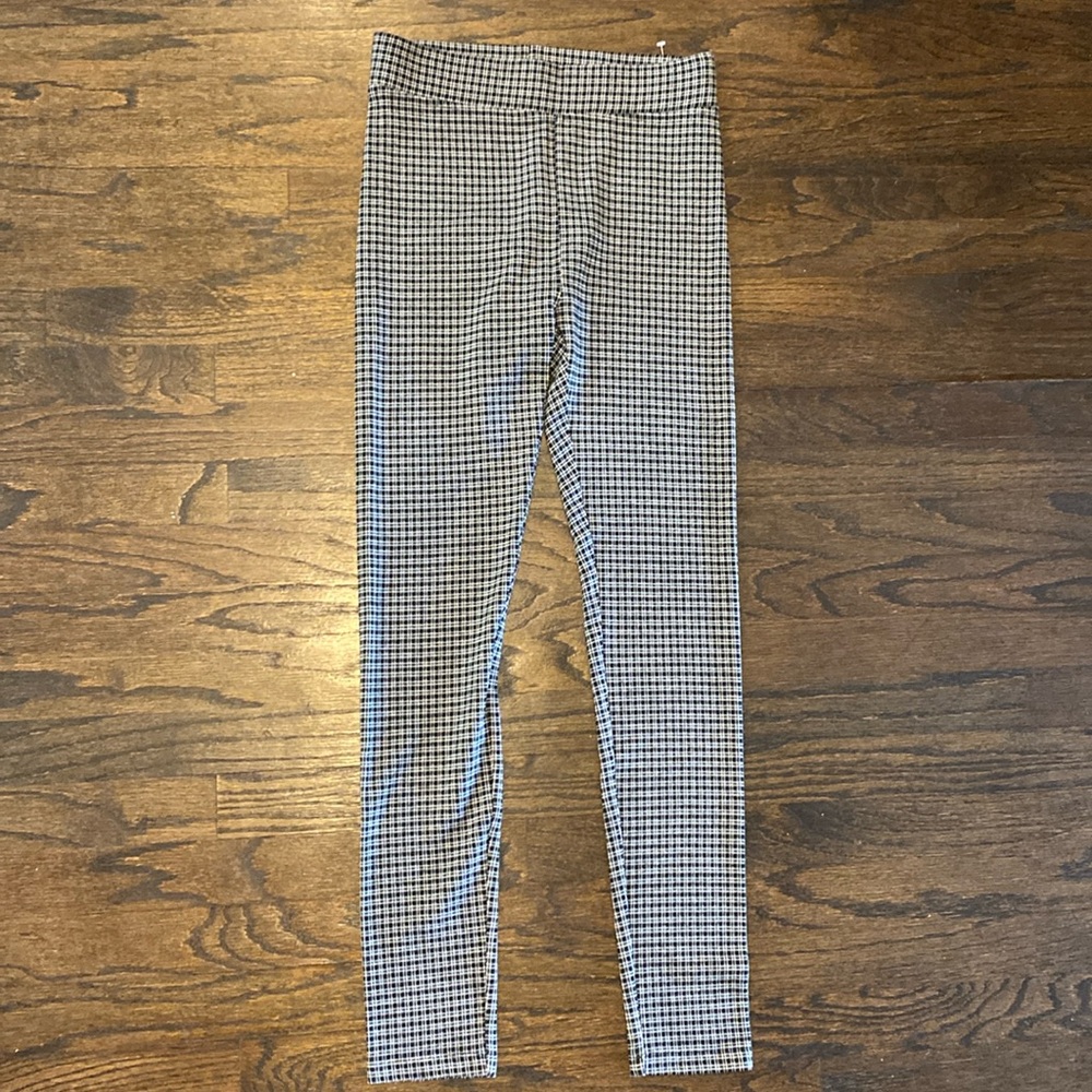Lou & Grey black and white plaid stretch pull on knit skinny cropped pants